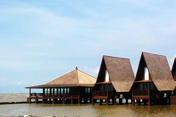 Ade Irma Suryani Waterland